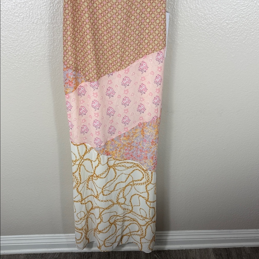 MAJORELLE Carrie Maxi Dress in Gold Multi - Picture 4 of 7